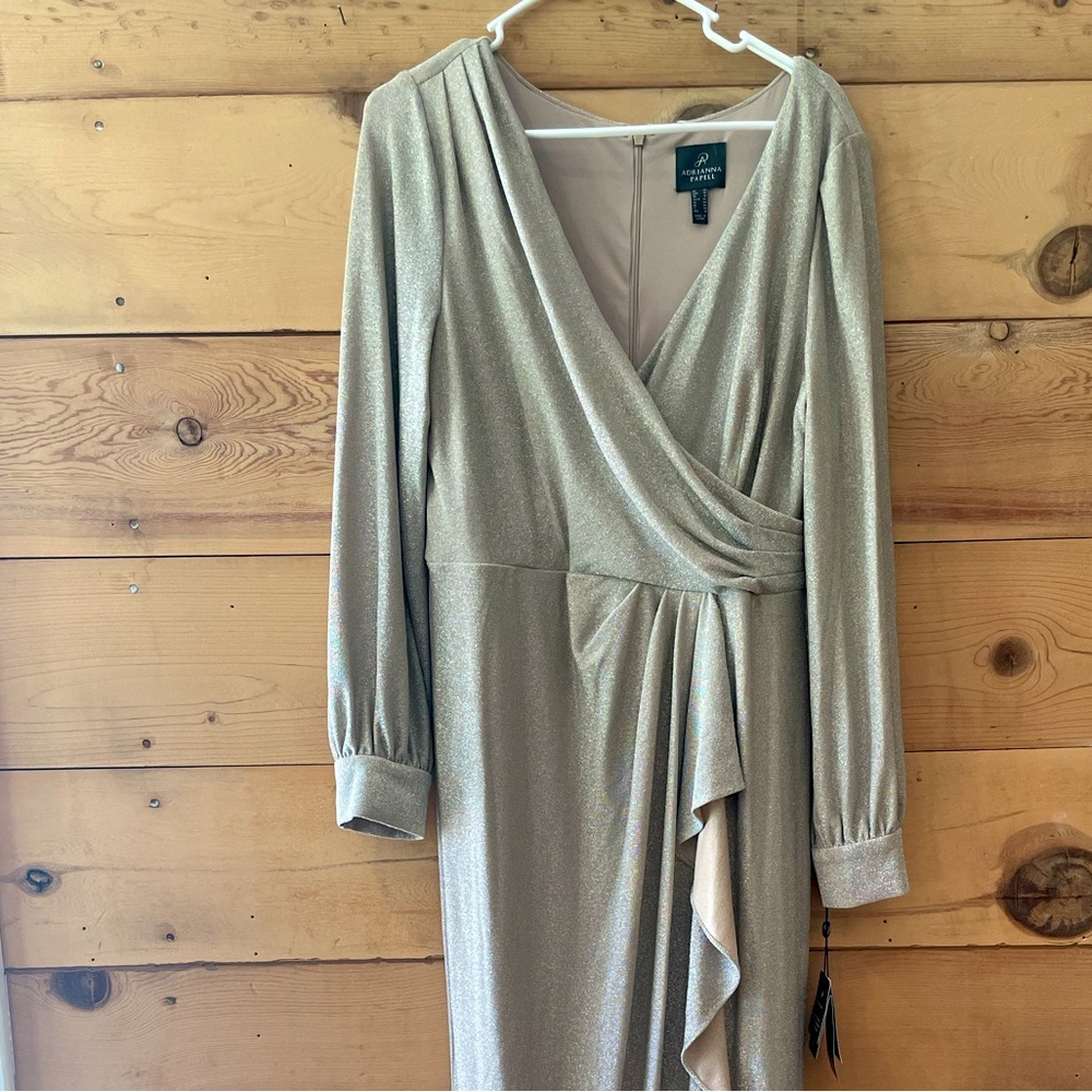 Adrianna Papell women’s maxi long sleeve dress